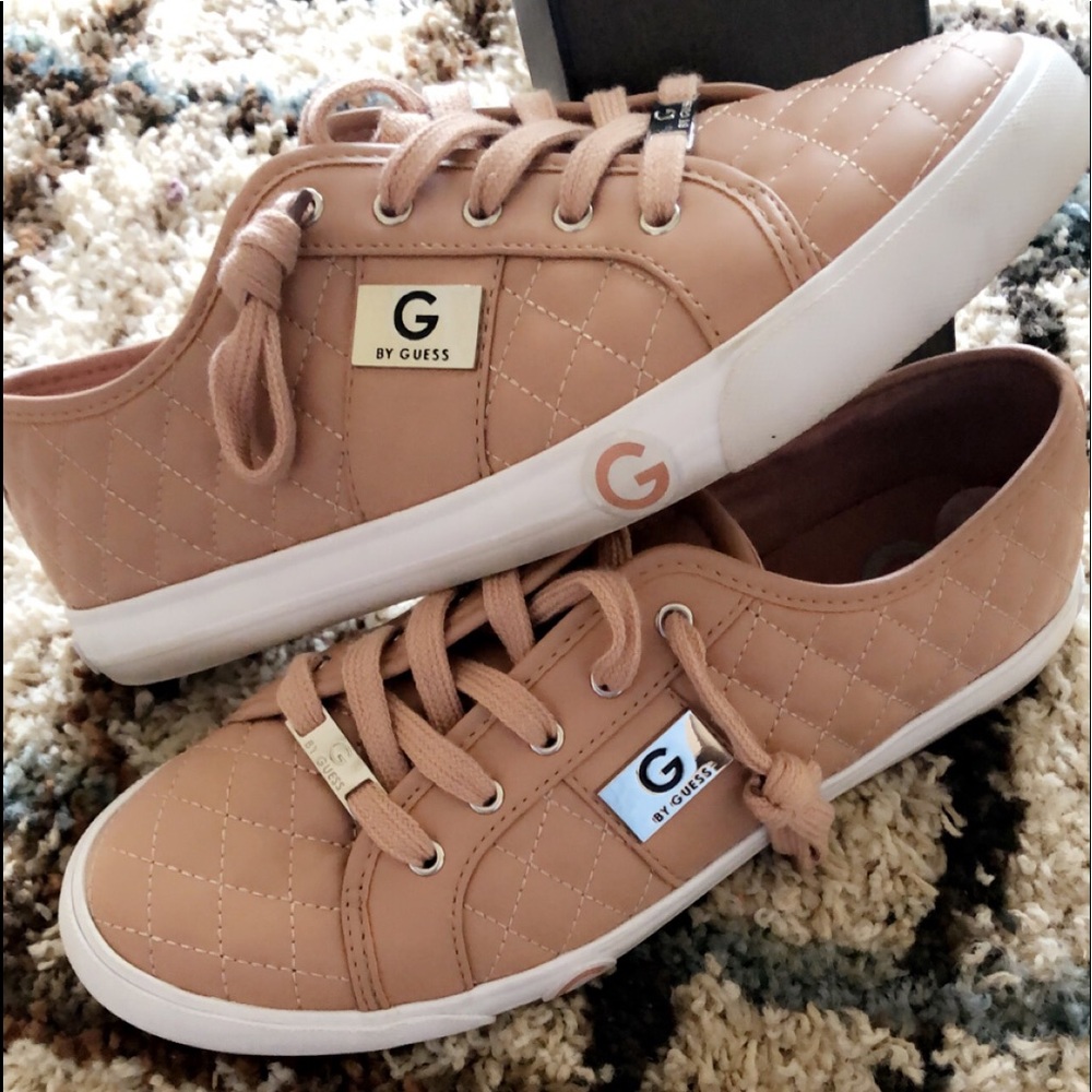 Casual canvas